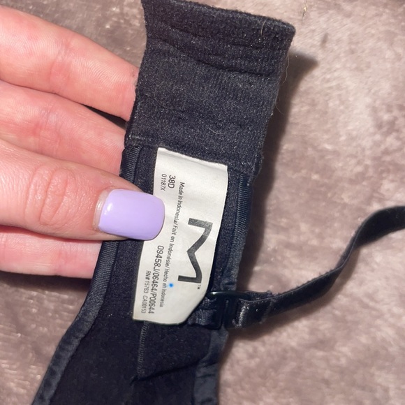 Black bra, lightly used - Picture 3 of 3